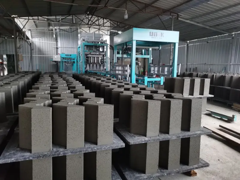 Los distintos tipos de máquinas para fabricar bloques huecos y sus aplicaciones