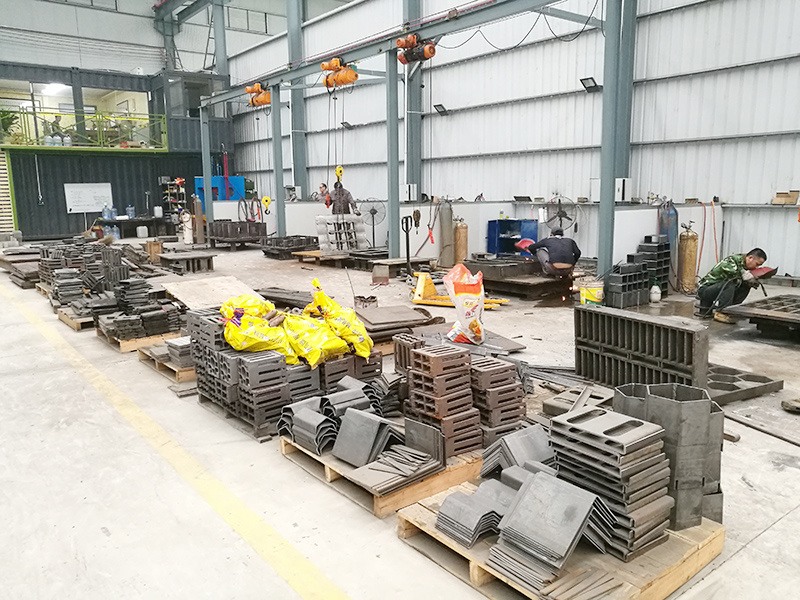 Solución de problemas comunes con su máquina bloquera de concreto: una guía completa